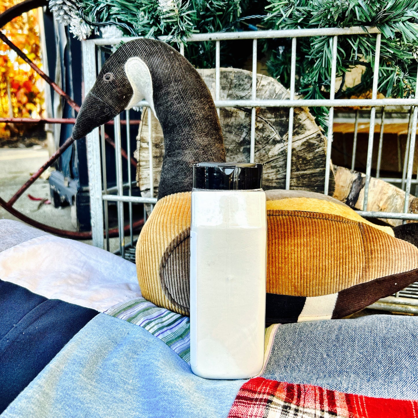 Mahogany Teakwood Carpet Freshener 16 oz