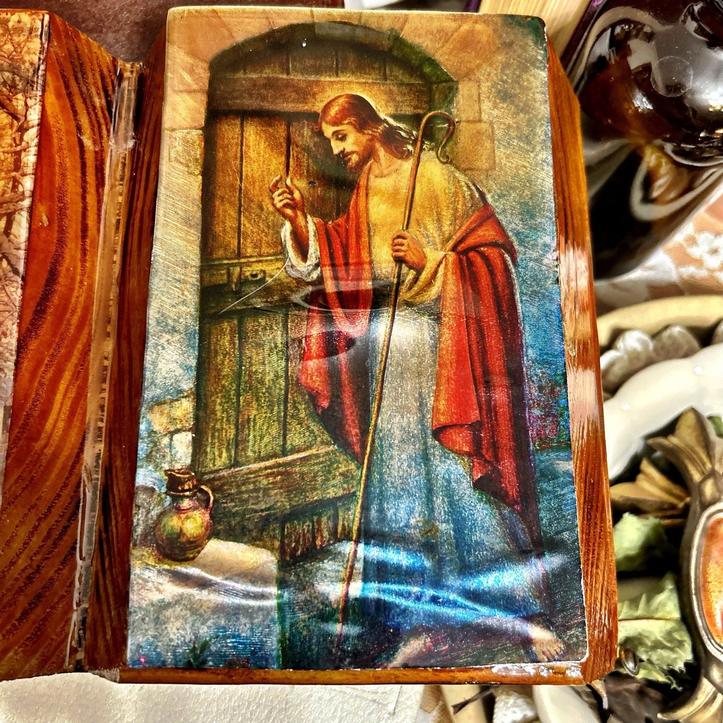Jesus Art: Book- Shaped Wood J.C Imaginary