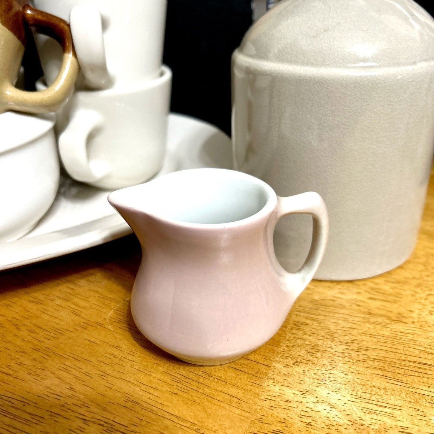 Creamer: Mauve & Cream  Color Shenango USA