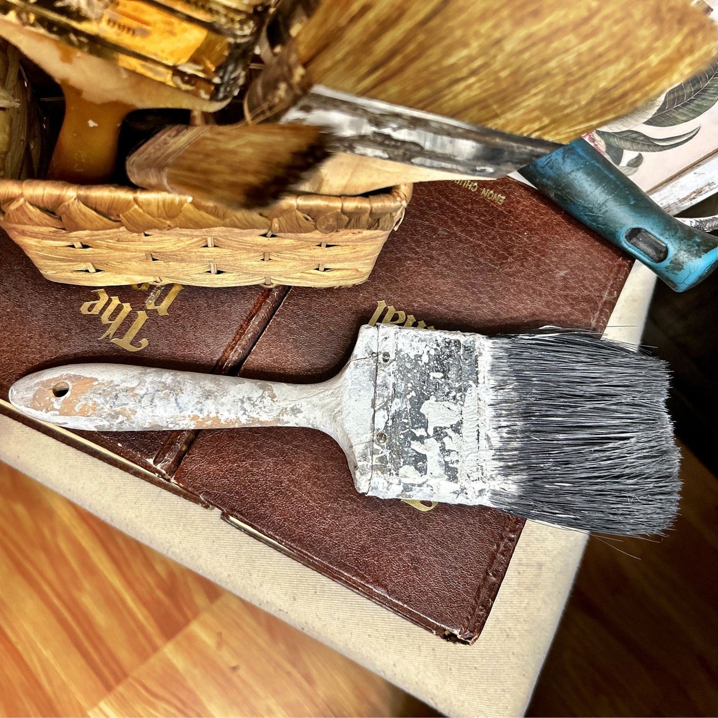 Paint Brush (Wooden handle with White chippy paint)