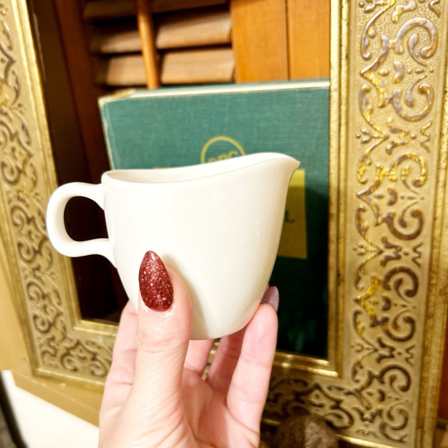 Creamer ( Starbucks Coffee Company 2004) Collectible