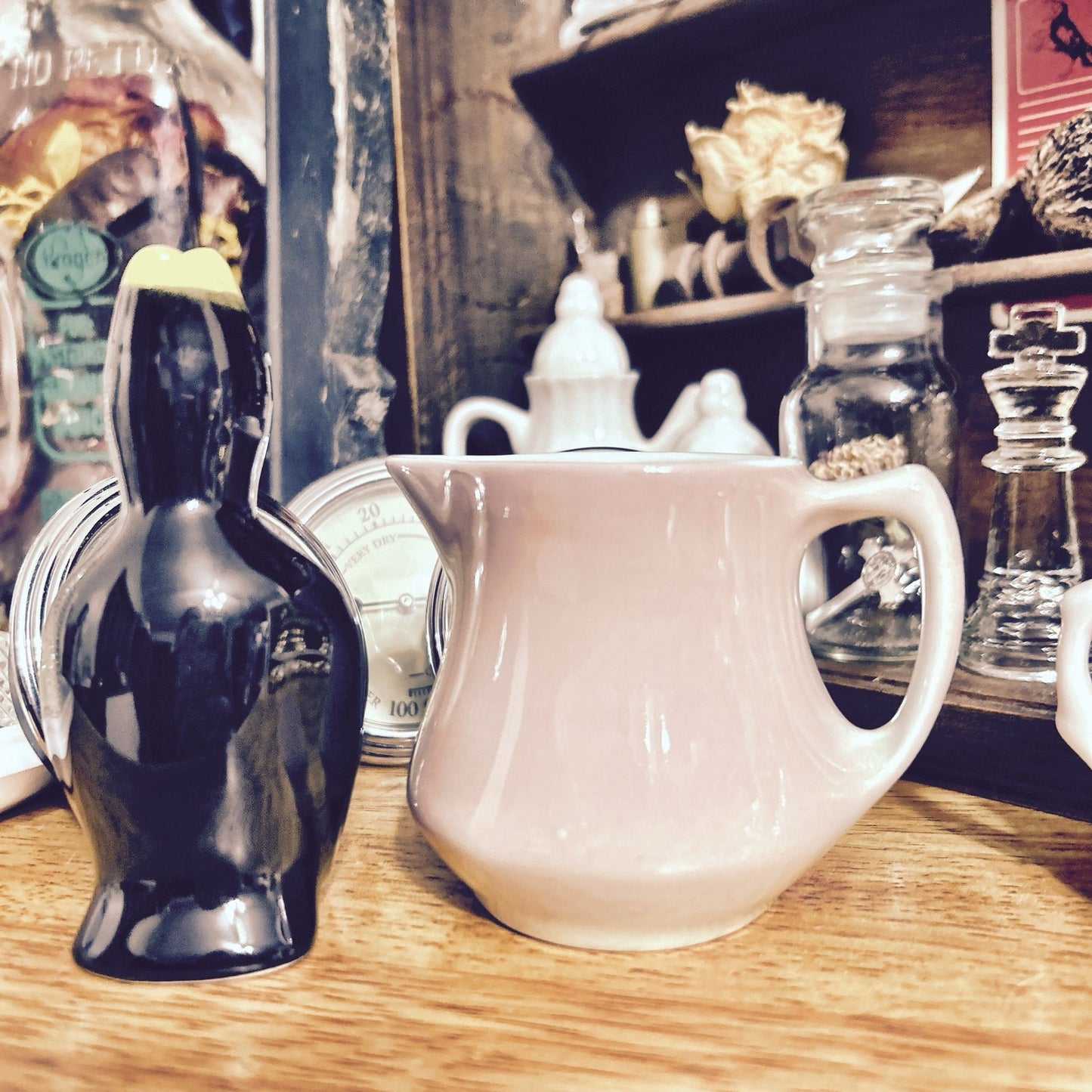 Creamer: Mauve & Cream  Color Shenango USA