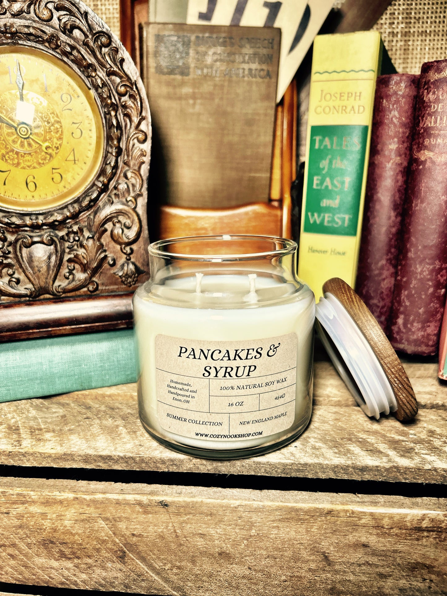 Pancakes & Syrup 16oz Candle